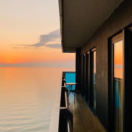 Black Sea Apartment In Orbi City باتومي المظهر الخارجي الصورة