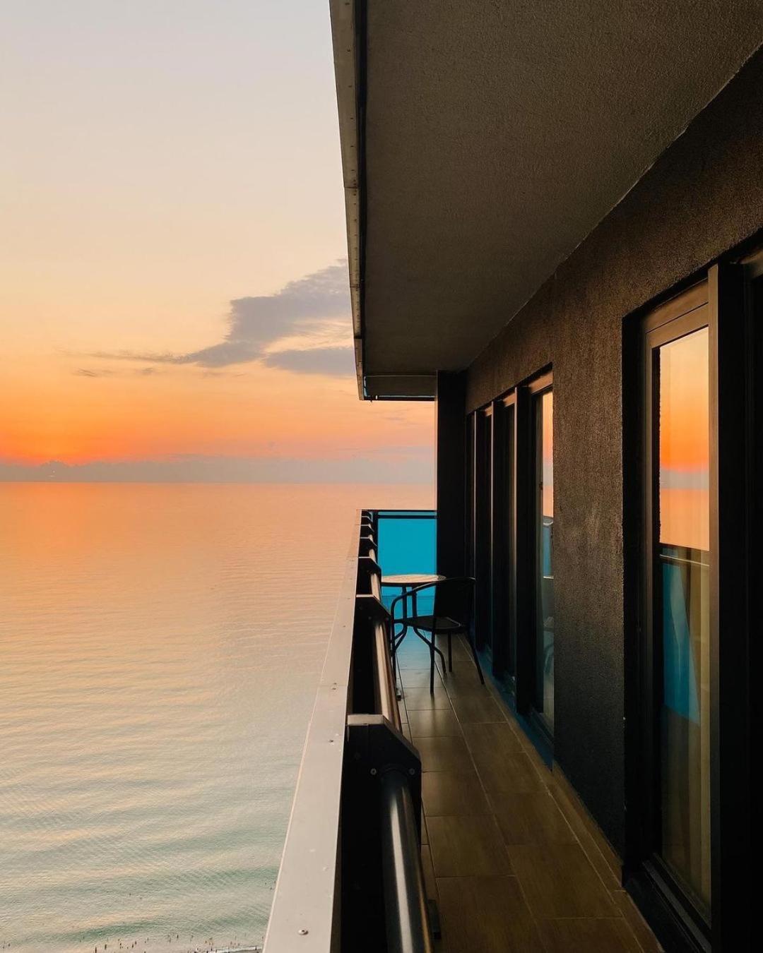 Black Sea Apartment In Orbi City باتومي المظهر الخارجي الصورة